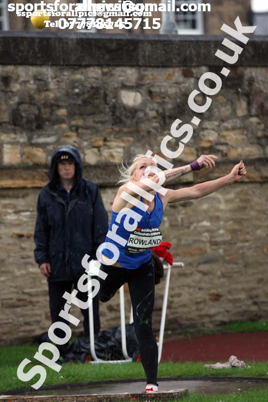 Womens heptathlon shot putt, EAP International Cominted Events, Hexham. Photo: David T. Hewitson/Sports for All Pics